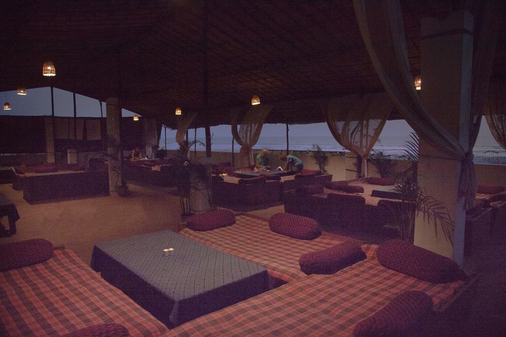 Guest House The Sunset 曼德姆 外观 照片